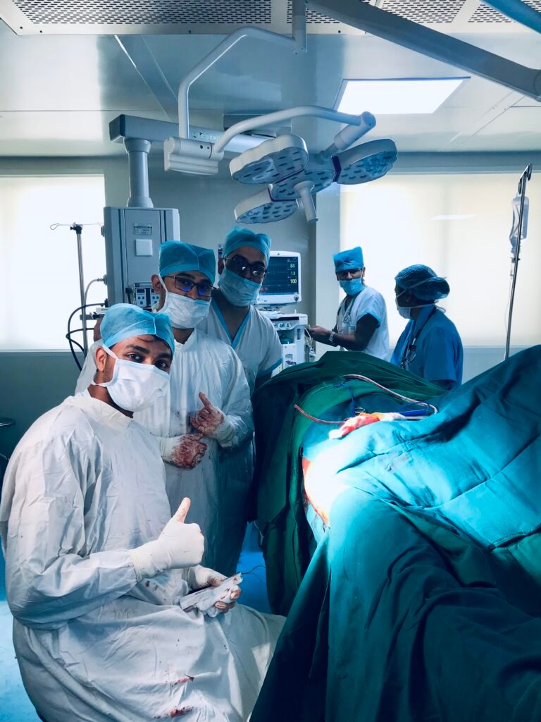 Current image: Experienced orthopaedic doctor in Bangalore