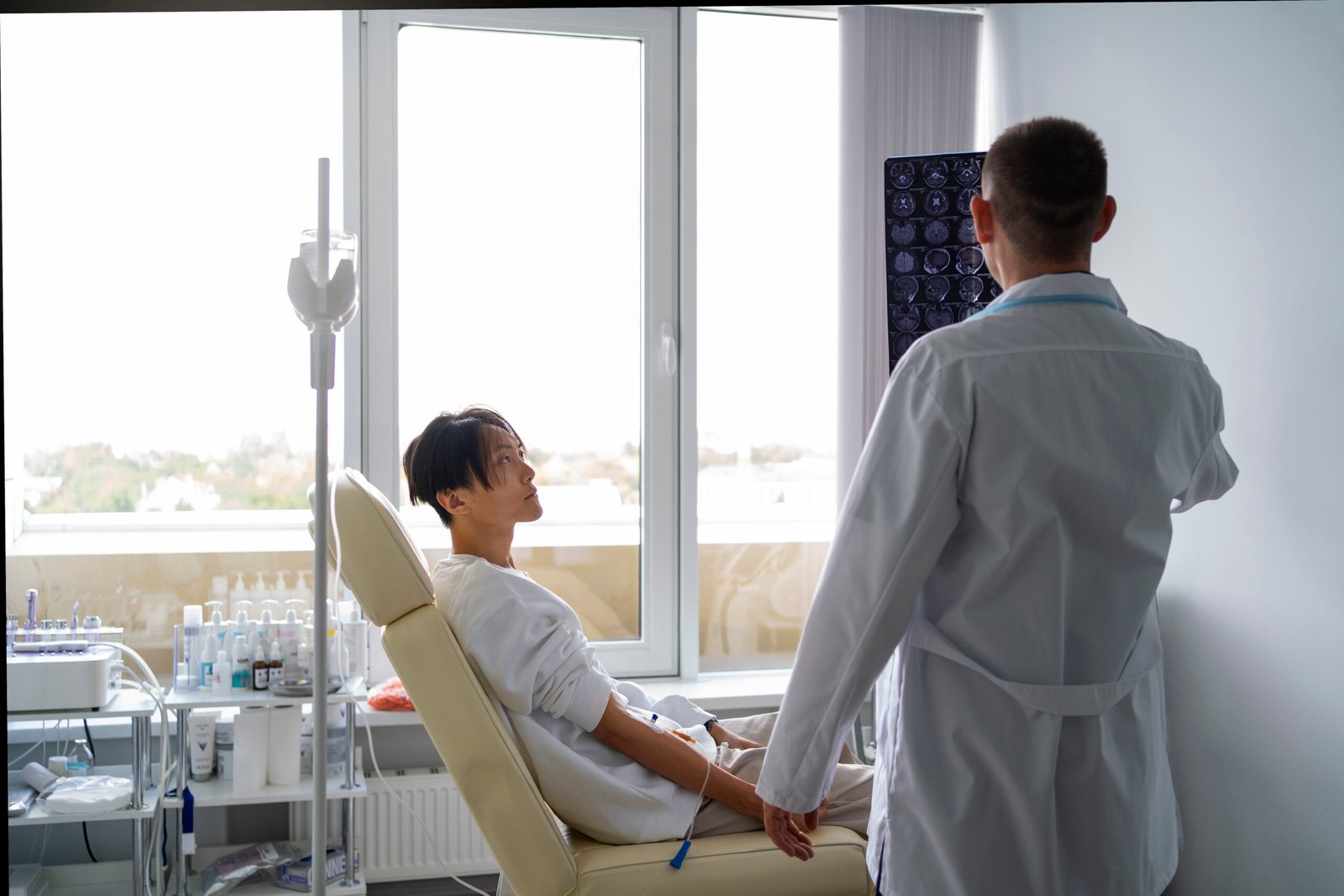 Minimally Invasive Spine Surgery for Patients Seeking Safe Modern Treatment